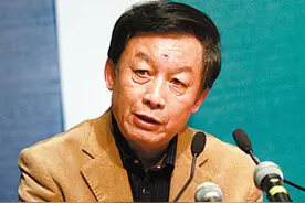 易中天：我从不盯女儿学习，女儿考上985，还要督促女儿多休息图片