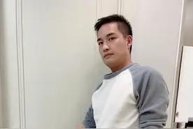 河南一男子酒后想跟女儿睡被无情拒绝，妈妈目睹爸爸表情哭笑不得图片