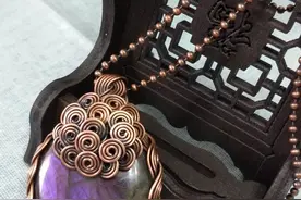 觉得好玩，动手自己做一款喜欢的吊坠//纯手工金属绕线图片