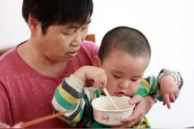 这碗“毒汤”害了不少孩子，很多家长还在给娃吃，快停手吧！图片