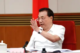 李克强：无论涉及到什么单位、什么层次，都要一查到底，严肃追责图片