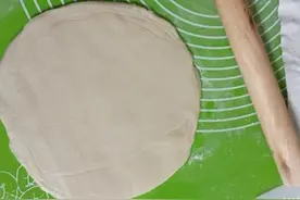 饺子皮只能包饺子？试试简易版的蔬菜薄饼，小孩子吃了停不下来图片