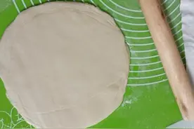 饺子皮只能包饺子？试试简易版的蔬菜薄饼，小孩子吃了停不下来图片