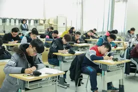 学霸为什么不肯给学渣“抄卷子”？不是因为小气，学霸也有苦衷图片