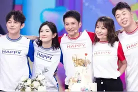 破15年惯例丁程鑫保送进《快本》网友吵翻天，谢娜粉丝要把他P掉图片