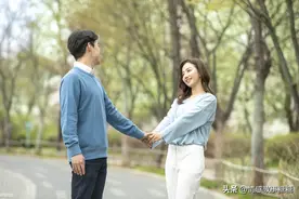 故事：如果婚姻中一个男人这样“骗”你，请不要放过他图片