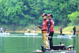 12年老牌赛事首站千岛湖打响，全国顶尖钓手逐“鲈”争霸图片