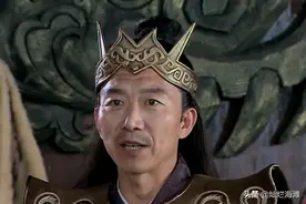 此人在梁山排名第三十七，出谋划策屡战屡胜，救了皇帝的性命图片