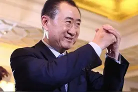 万达“神秘”的女秘书，年薪高达7位数，却只为王健林一个人服务图片