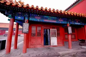 清朝的军机处是干啥的？为何只打工没工资？图片