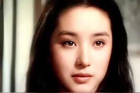 林青霞有多美？李嘉欣见她之前会紧张，徐克说张柏芝不如她美图片