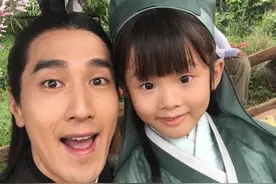 还记得《三生三世十里桃花》阿离吗？他妈是于朦胧的摄影师？图片