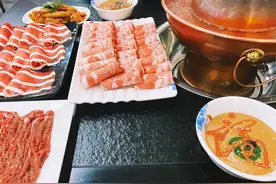 寻味之旅！跟着当地人吃遍京城老字号，直击灵魂的干饭攻略，吃起来！图片