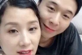 30岁的小伙和50岁的大妈结婚，婚后一个月离婚，我不想坚持了图片