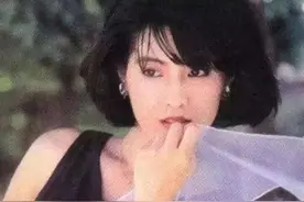 费玉清姐姐：19岁出道当艳星，亲手捧红两个弟弟，39岁当尼姑图片