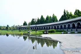 2021年8月8日，天津水西公园 水平如镜 倒影美2图片