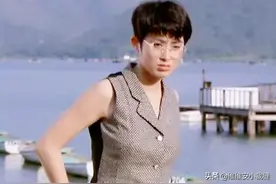 张敏年轻时有多时髦？30年前一件西装穿出N种风格，美得不像话图片