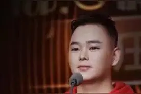 DNF：狂人称游戏花销太多，强化一把武器花了一辆宾利的钱图片