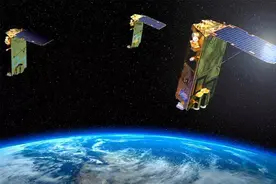 法国成功发射监听卫星图片