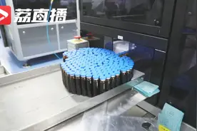 潮起扬子江丨我叫蓝宝儿，爸妈都是机器人视频封面