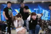 二驴失手打哭平荣！驴家阿宇年入一亿！刘二狗承认自己和电商演戏图片