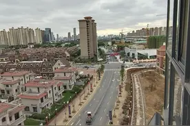 双向4车道！肖湾东路向西延伸，部分已刷黑图片