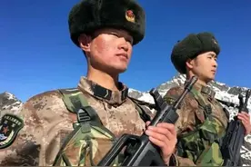 军人站岗一动不动，想上厕所怎么办？网友：国家早有解决办法图片