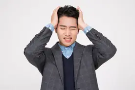 反反复复头痛，要做什么检查？能根治吗？神经外科博士医生这样说图片