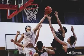 重庆一中男子篮球队荣获耐克中国高中篮球联赛西区赛冠军图片