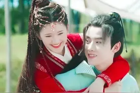 《国子监》：桑祈为什么不爱卓文远？看看喜欢他的女人下场就明白图片