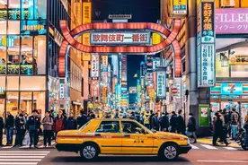 广东佛山惊现日本涩谷“一番街”，一比一神还原，你想去吗？图片