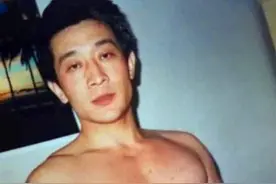 北京90年代一混混，追着向华强打到深圳，靠着一把刀闯浙江村图片