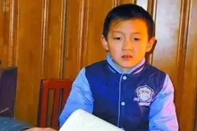 河南8岁男孩凭这种能力被招入伍，成最小“军官”图片