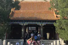 一径竹荫云满地，半帘花影月笼沙 图片