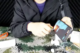 拆箱测评粉丝想买的“热敏变色手机套”，我怕是买到的假货吧视频封面