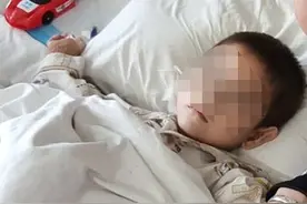 5岁男童长期腿痛，被确诊为白血病，母亲大哭：是我害了孩子图片