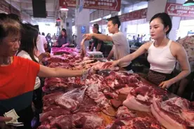 买猪肉时，聪明人专挑这4个部位！肉质好更鲜嫩，肉贩子直呼内行图片