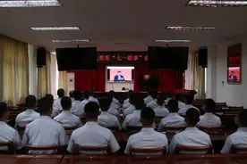 建党百年 | 领悟楷模精神 永做忠诚卫士图片
