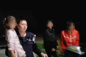 诏安一小女孩玩滑板车迷路街头，幸亏他们火速赶到！图片