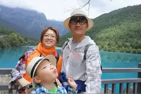 嫁给老师的她，没有婚礼，没有得到亲人的祝福，但是却一生幸福图片