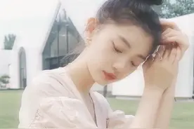 甜美少女田依桐清纯自拍照图片