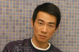 陈小春：用尽毕生找不回被3000元卖掉的亲弟弟，身价上亿又有何用图片