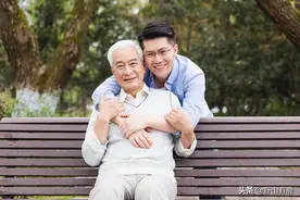 一位47岁中年人感慨，只希望“父母”早点离去，别让后代受苦图片