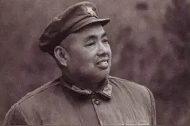 许世友晚年肝昏迷，医生无计可施，用棉球蘸茅台擦其嘴唇后却苏醒图片