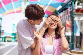 男人彻底放下那个深爱过的女人，是什么感觉？他们的答案很真实图片