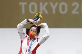 没有网红脸，却不要太可爱，杨倩才是真的需要我们守护的中国女孩图片