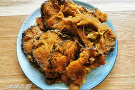 让你吃上瘾的五香熏鱼不要买，自己在家做酥脆多汁，详细步骤在这图片