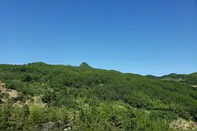 登翠屏山俯瞰，烟波浩淼，水天一色图片