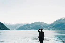 杭州网红整容失败，全身溃烂离世：你不过是肉体凡胎，经不起折腾图片