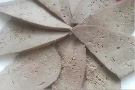 猪肝炒荸荠：好吃又有营养的一种食物，快来看看如何制作吧图片